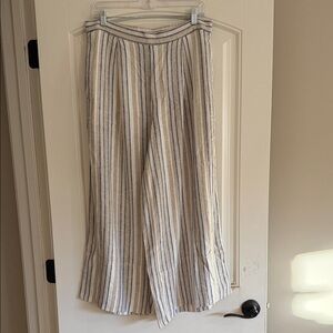 Banana Republic Cream and Blue Striped Capris